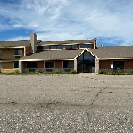Northwoods Inn & Suites - Blackduck Extérieur photo